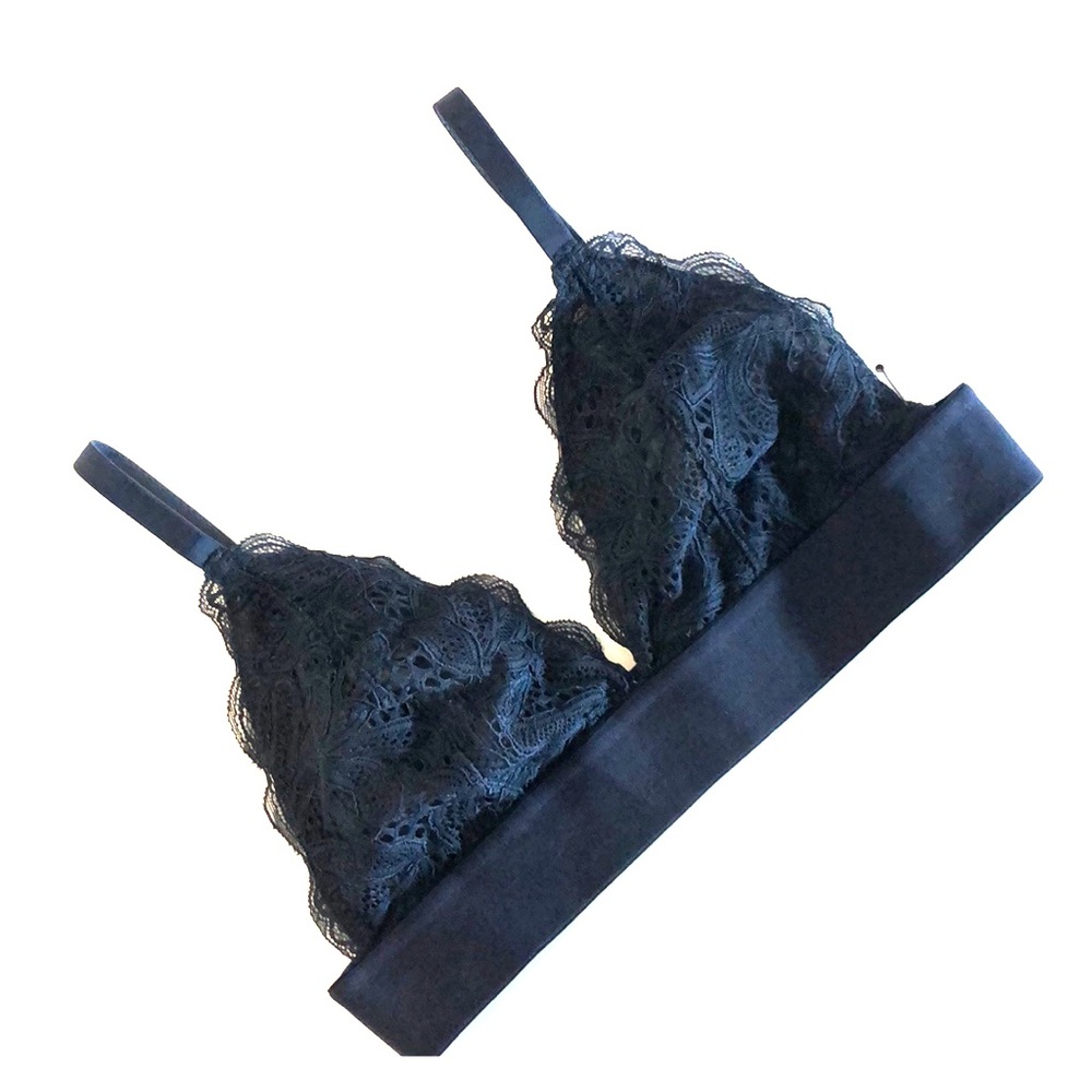 NWT Lively Lace Bralette - M